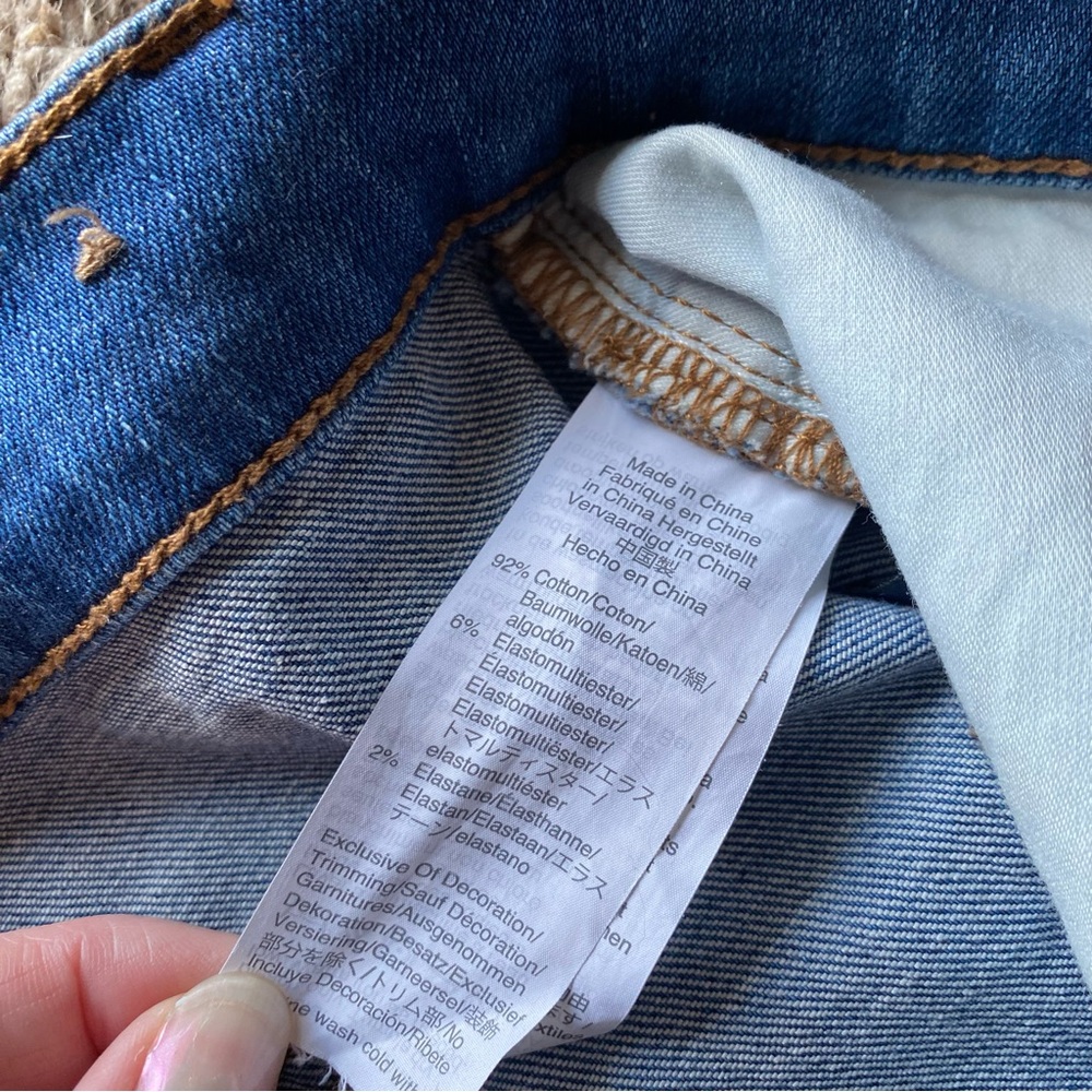 Madewell Cali Demi-Boot Mid Rise Jeans in Kemper Wash: Back-Seam Edition EUC 32 - Picture 8 of 12